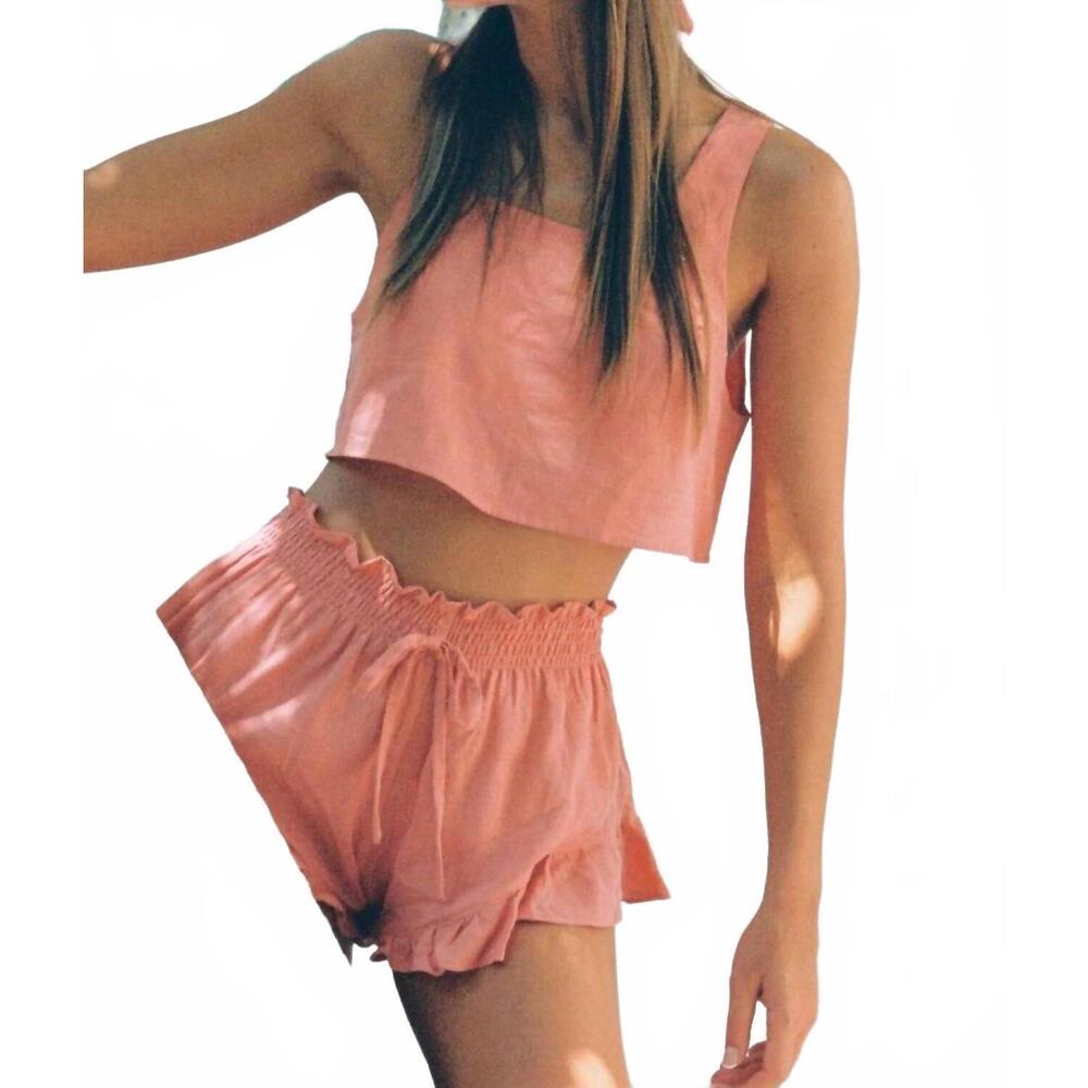 NEW MONTCE square neck crop top in coral